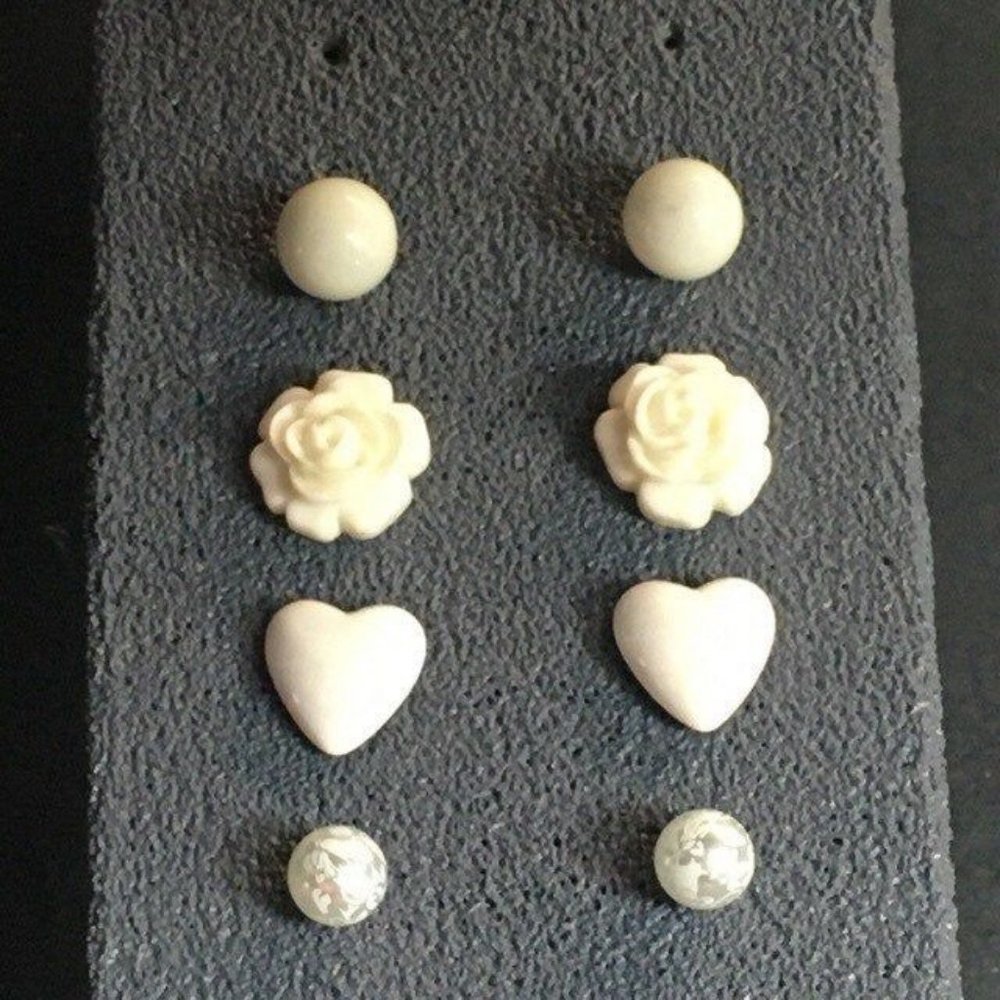 White Stud Earrings Lot 4 Pairs Heart Flower Round Frosted Marbled Retro BoHo